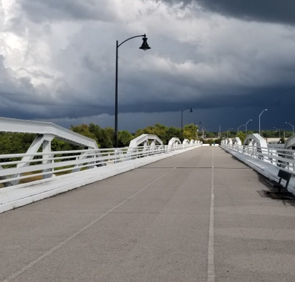 Jenks, Oklahoma, pedestrian trail over the Arkansas River